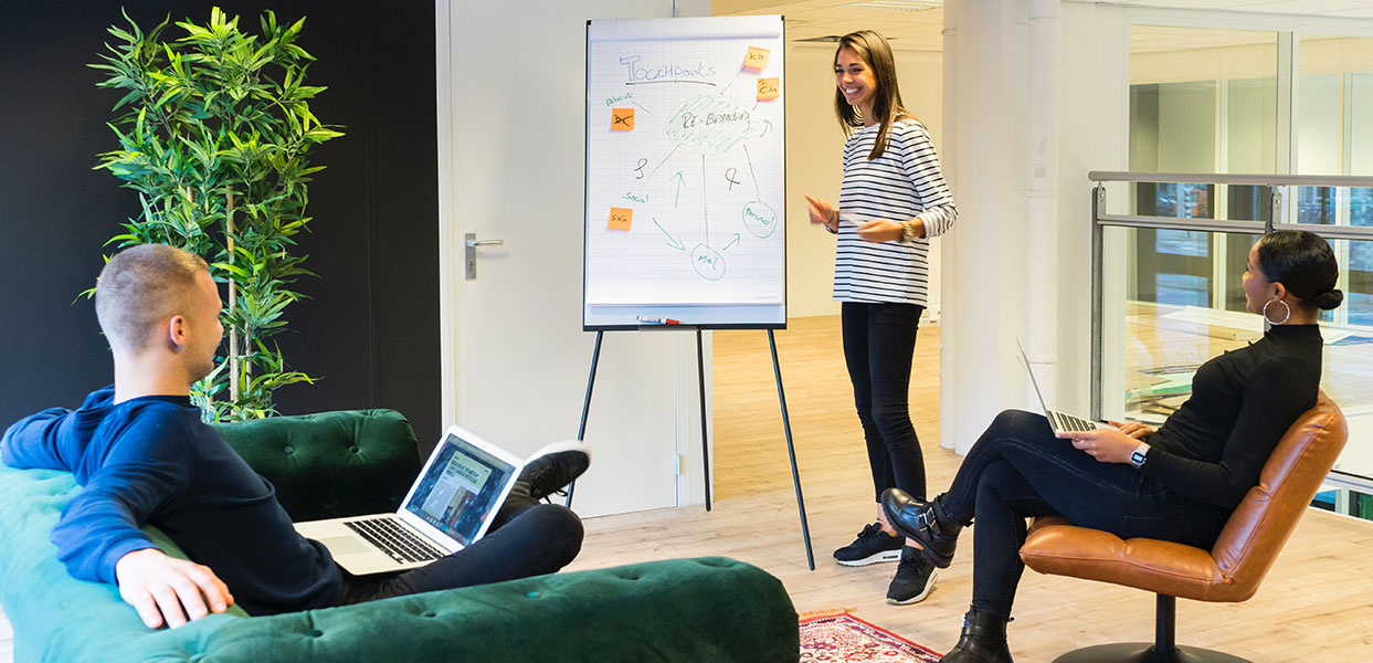 Presentation for creator invitation messaging strategy