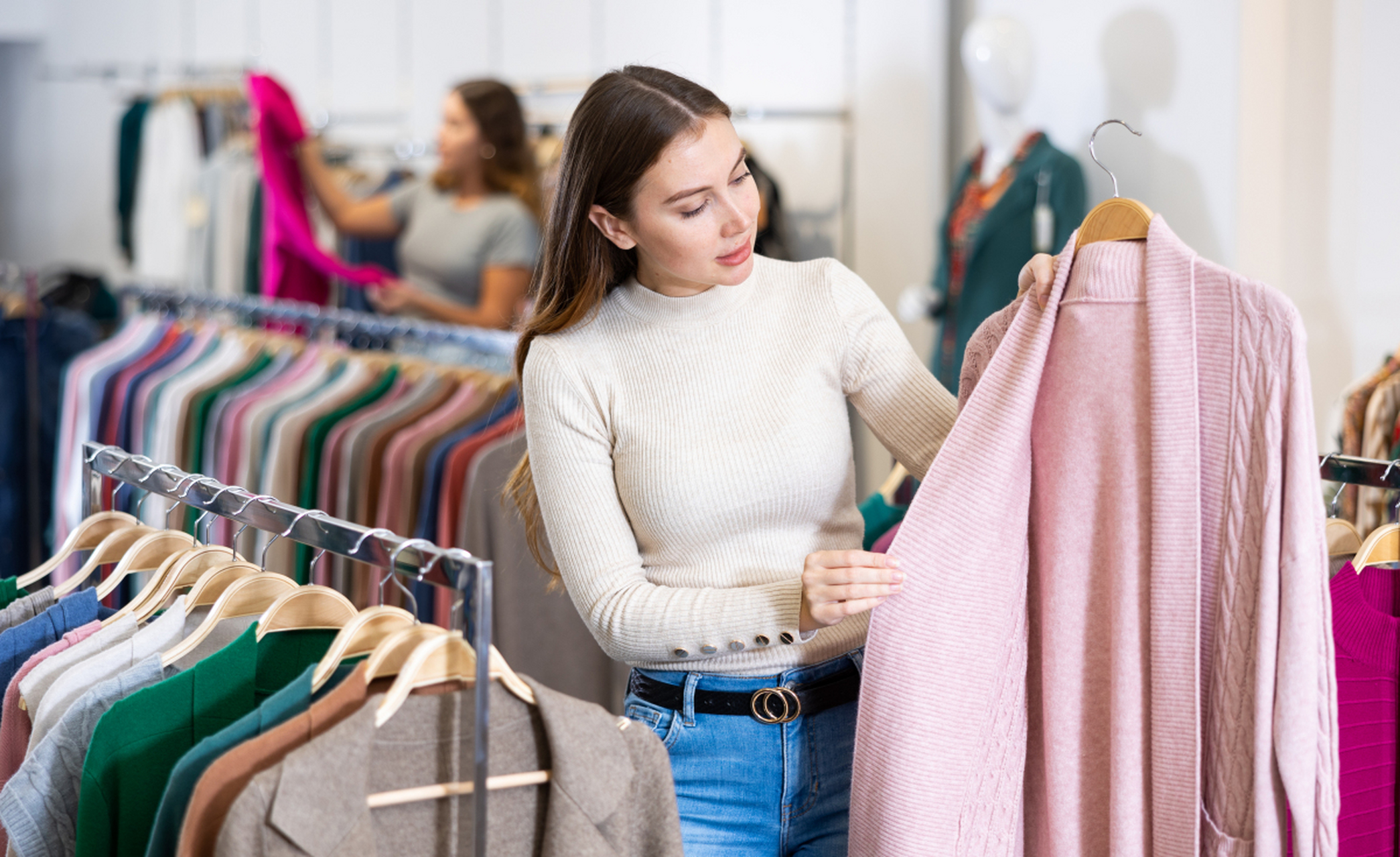 Decision matrix for when exclusive deals make sense